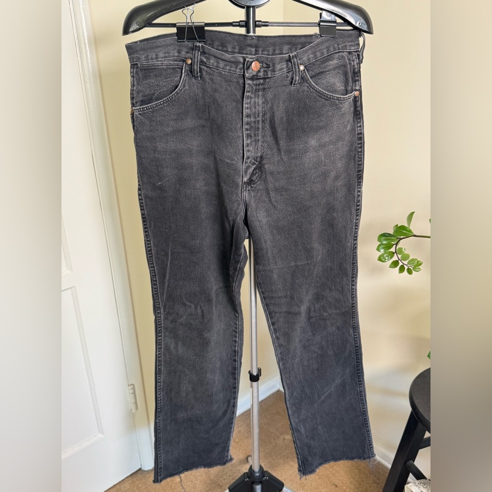 Wrangler Dark Gray Straight Jeans